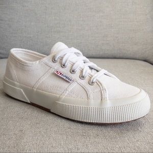 Superga 2750 COTU Classic - 37 EU/ 6.5 US - White